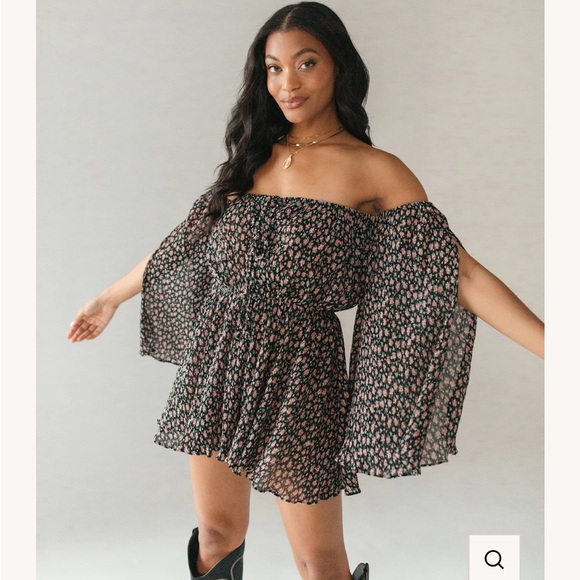 Floral Romper - Picture 1 of 5
